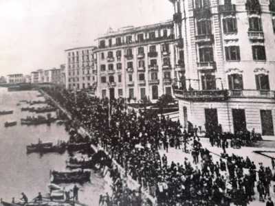 La prima parte di arteria venne cos� inaugurata il 21 aprile 1927, giorno in cui migliaia di baresi si riversarono in strada per ammirare l�opera appena ultimata